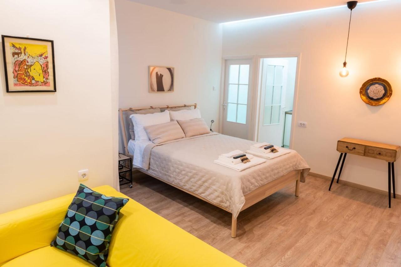Happy House Apartment เบลเกรด ภายนอก รูปภาพ